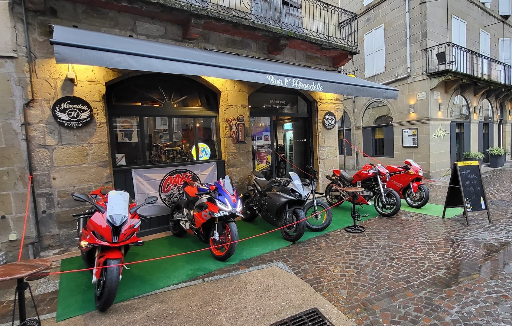 Photo de L'Hirondelle Bar Pizzeria - Autres